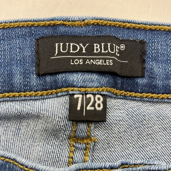 Judy Blue Distressed Skinny Size 7/28 - Picture 8 of 16